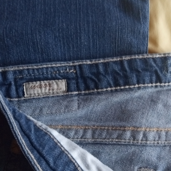Big Star Boot Cut Blue Jeans - Picture 3 of 4